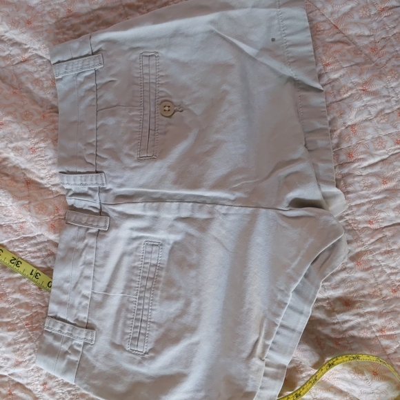 J crew shorts low rise 3 inch shorts - Picture 3 of 3